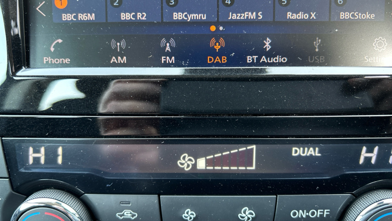 Nissan Qashqai 1.3 DiG-T Acenta Premium 5dr Petrol Hatchback